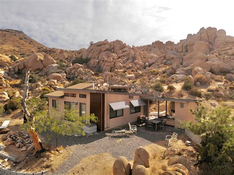 Tiny ‘nation’ in California desert might be worth a day trip, or not