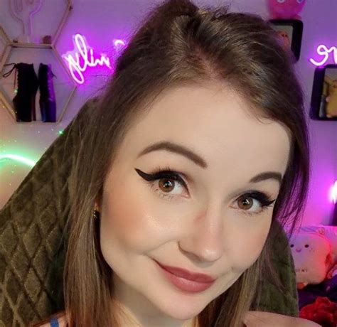 Tiny Emily Onlyfans Leak