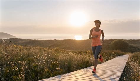 Tips for Running in the Heat According to Experts