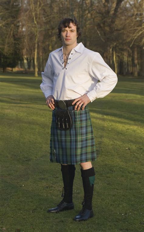 Tips for Wearing a Casual Kilt - What to Wear with an …