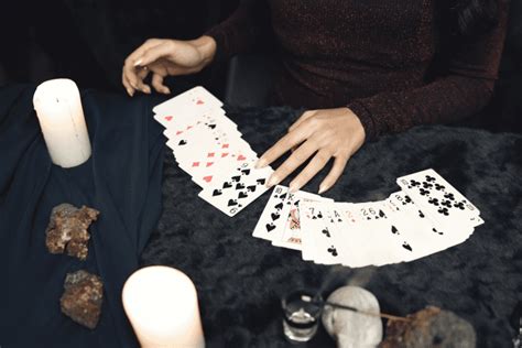 Tips for a Beginner in Cartomancy HubPages