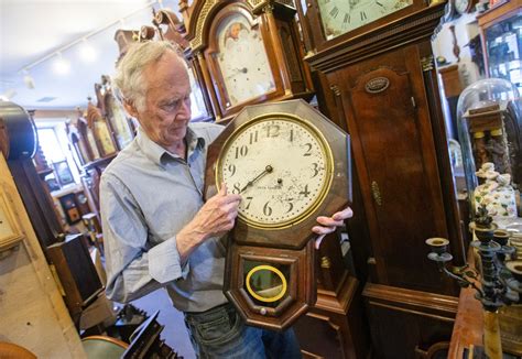 Tips for dealing with daylight saving time and less sleep from a Boston doctor: ‘Make smaller changes earlier’