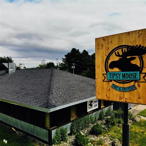 Tipsy moose. Tipsy Moose Troy is a bar and restaurant that serves homemade mac and cheese, burgers, pizzas, and more. Order online with Mealeo and enjoy their menu, specials, … 