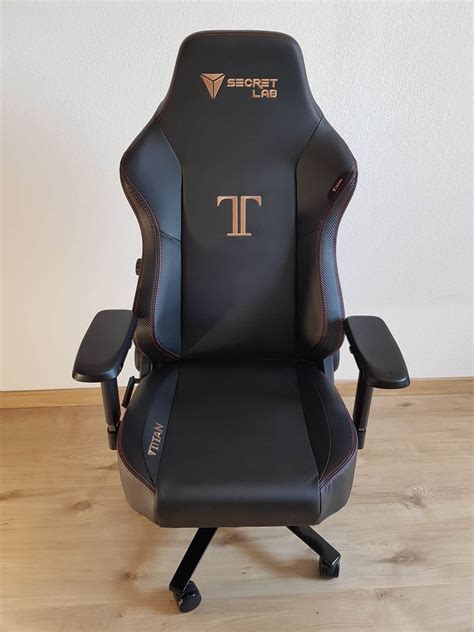 Titan chair gaming. 