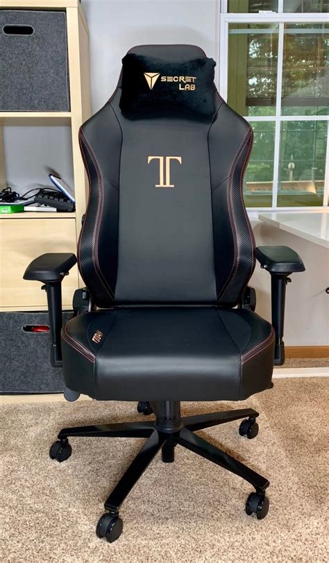 Titan gaming chair. Jun 9, 2022 · Secretlab Titan Evo Royal Gaming Chair - Reclining, Ergonomic & Comfortable Computer Chair with 4D Armrests, Magnetic Head Pillow & 4-Way Lumbar Support - Blue - Leatherette Visit the Secretlab Store 