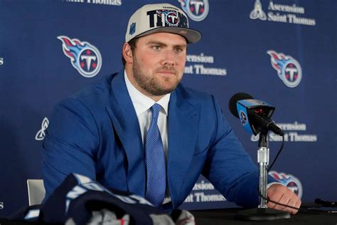 Titans trade up, take QB Will Levis in 2nd round of draft