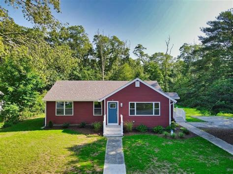 Tiverton ri real estate. 51 W Ridge Dr, Tiverton, RI 02878 is for sale. View 50 photos of this 4 bed, 3 bath, 6391 sqft. single family home with a list price of $1295000. 