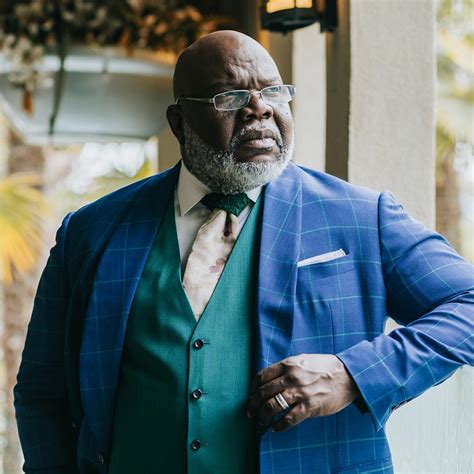 Tj jakes. TD Jakes could be seen smiling in the background with one of his hands inside his trousers' pockets. At the time of writing this article, the tweet had amassed nearly 3.5 million views, with many ... 
