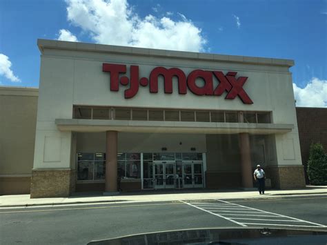 Tj maxx monroe ct. Top 10 Best Tj Maxx in Stamford, CT - March 2024 - Yelp - TJ Maxx, Marshalls, Saks OFF 5TH, Home Goods, The Athlete's Source, Macy's, The Plug CT, Carter's Babies & Kids, Target, Heart of Gold Fine Jewelry 