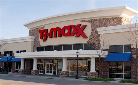 Tj maxx springfield mo. 1. 2.2 miles away from TJ Maxx. Famous Footwear is your place for athletic, casual and dress shoes for the whole family from hundreds of name brands. It's a one-stop-shop for women, men and kids for brands like Nike, Converse, Vans, Sperry, Madden Girl, Skechers,… read more. in Shoe Stores, Outlet Stores. 