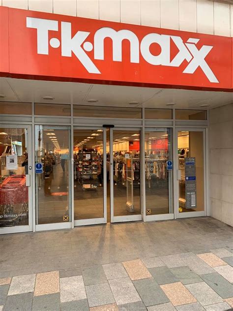Tk maxx hours today. Over UK legal holidays, typical business hours for TK Maxx in Central Retail Park, Falkirk may be revised. Throughout 2024 these revisions consist of Xmas, New Year's, Easter Monday or Bank Holidays. To get specific information about holiday working times for TK Maxx Central Retail Park, Falkirk, visit the official website or call the customer … 