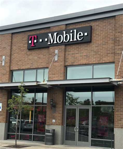 Tmobike near me. Find your nearest T-Mobile store in Connecticut. Click to shop each store and see in-stock products, promotions, local events and more. Book an appointment or stop in today. 