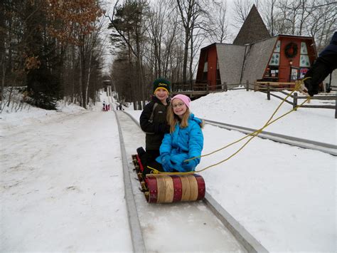  About toboggan run near me. Find a toboggan run near you today. The toboggan run locations can help with all your needs. Contact a location near you for products or services. Looking for a fun winter activity? Check out the toboggan run located just 30 minutes from downtown. 