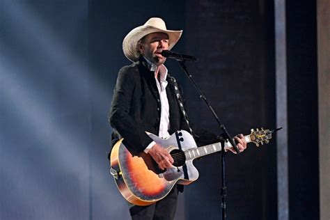 Toby Keith speaks out about cancer battle: 'I lean on my faith'