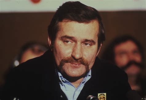 Today in History: December 22, Lech Walesa becomes Poland’s first popularly elected president