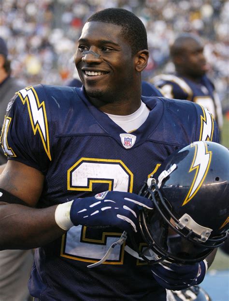 Today in Sports – LaDainian Tomlinson rushes for a-then NCAA D1 record 406 yards