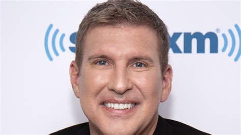 With a father as well-known as Chrisley Knows Best Todd Chrisley, fans expect to know Kyle Chrisley's net worth. According to Legit, as of two months ago, Kyle's net worth is in the ballpark of $500,000. Sources speculate that this net worth comes from his music career. What we know about Kyle Chrisley, his former wife, and other relationships. 