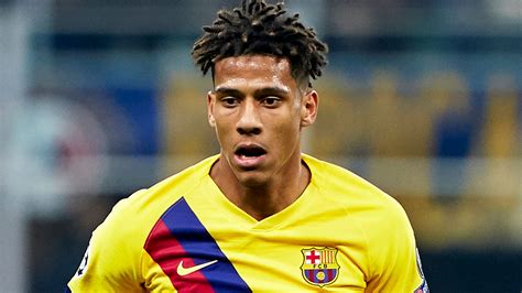 Todibo. Todibo was not the only debutant in action for Barça. Senegalese right back Moussa Wague of Barça B got his first start for the senior team, playing the full ninety in defence. Share article 