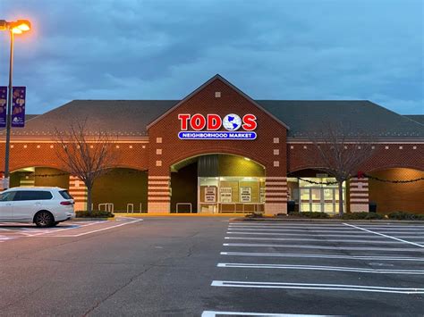Todos market woodbridge virginia. Feb 2, 2022 · The newest, biggest Todos Neighborhood Market is open for business. The 65,000 square-foot markets in the River Oaks Shopping Center in Woodbridge is stocked with more than 50,000 items, including ... 