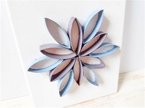 Toilet Paper Roll Art Tutorial - Flower Canvas - Outnumbered 3 to 1