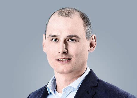 Tomáš Novotný - associate director FP&A - Accolade Group