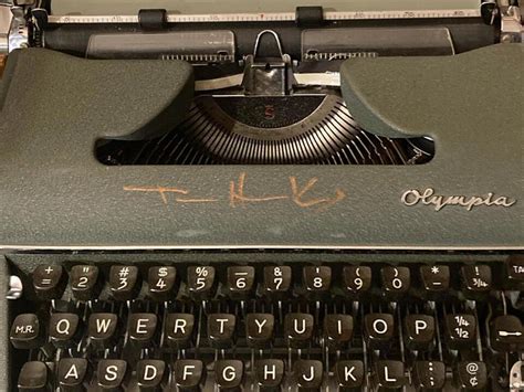 Tom Hanks gifts autographed typewriter to Arlington store 