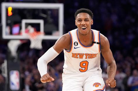 Tom Thibodeau benches hot-shooting RJ Barrett in final 7 minutes of Knicks’ Game 2 win