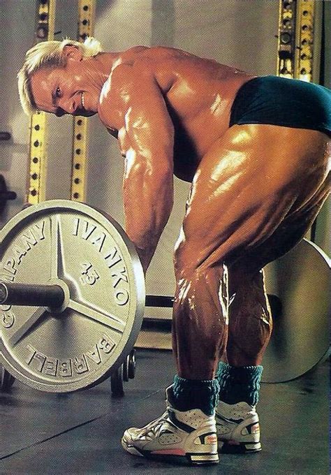 Tom Platz did also a lot of volume when training legs, he did a lot of sets with many reps. A typical Tom Platz Leg Workout Routine is: Squats 8-12 sets of 5-20 reps. Hack Squats 5 sets of 10-15 reps. Leg Extension 5-8 sets of 10-15 reps. Leg Curls 6-10 sets of 10-15 reps. Standing Calf raises 3-4 sets of 10-15 reps.. 