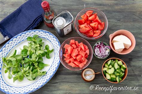 Tomat, fetaost sallad