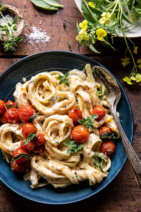 Tomato alfredo sauce. 25 Comments. Jump to Recipe. A simple, easy-to-make sun-dried tomato alfredo sauce tossed with pasta. It’s what to make on those nights when there’s just no time to cook. Sun-Dried Tomato Alfredo. … 