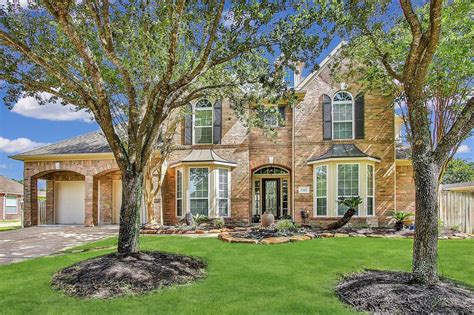 Tomball homes for sale. 3 Beds. 2.5 Baths. 1,690 Sq Ft. 11922 Amber Oak Way, Tomball, TX 77375. MLS# 66764196 - Built by HistoryMaker Homes - Ready Now! ~ Welcome to a modern and spacious 3-bedroom, 2.5-bath townhome nestled in the desirable Seven Oaks community in Tomball 77375, near Main St. 