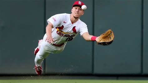 Tommy Edman recovering from surgery, expected to start season in outfield