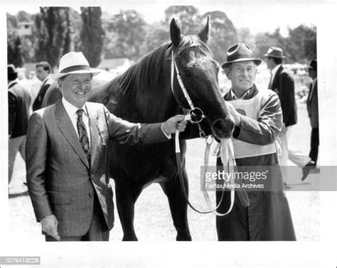 Tommy smith horse trainer biography of albert