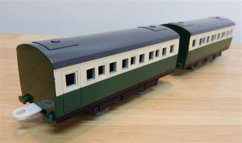 Tomy green express coaches. Coaches. Coaches (known as a coach, carriage (s) in the UK dub, and also known as a passenger car (s) or car (s) in the US dub) are a piece of railway rolling stock designed to carry passengers. This category is for coaches . 