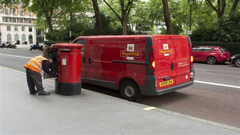 Tonbridge and Tunbridge Wells Royal Mail delivery office in Vale …