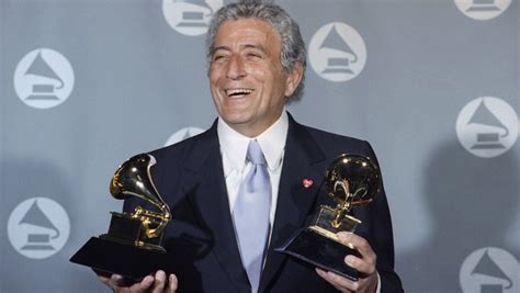 Tony Bennett: New Yorkers remember singer's passion for the arts, frequent order at Italian restaurant