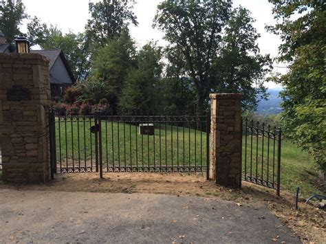 Top 10 Best Fence Company in Waynesville, NC Angi