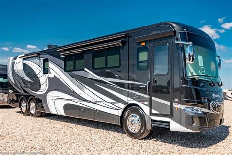 Top 10 Best RV & Class C Motorhomes - YouTube