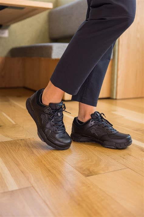 Top 10 Best Shoes for Restaurant Workers of 2024