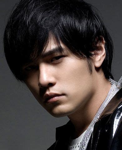 Top 10 Most Popular Male Asian Singers