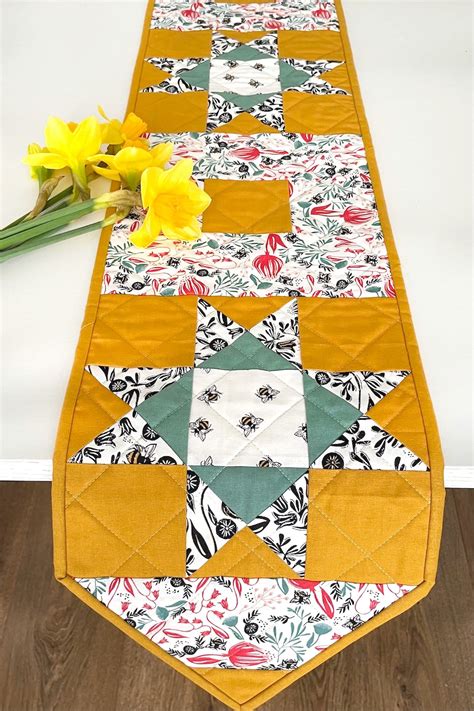 Top 10 Quilted Table Runner Patterns for Spring Table runner diy