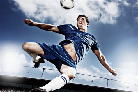 Top 10 Reasons to Date a Soccer Player - STEPBYSTEP