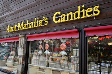 Top 6 Candy Stores in Gatlinburg You Should Visit