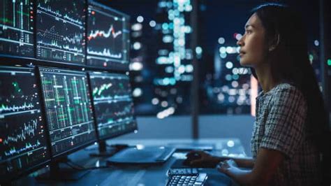 Top 6 Female Traders