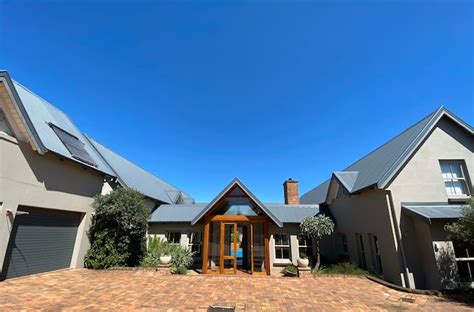 Top 8 Airbnb Vacation Rentals In Nottingham Road, South Africa ...