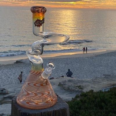 Top 8 Zong Bongs - Buyer Guide – INHALCO