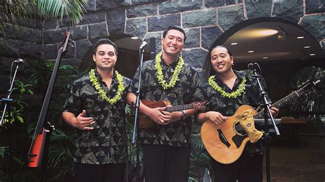 Top Hawaiian Bands for Hire in West Burlington, IA - The Bash