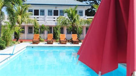 Top Hotels in Las Pinas from $22 - Expedia