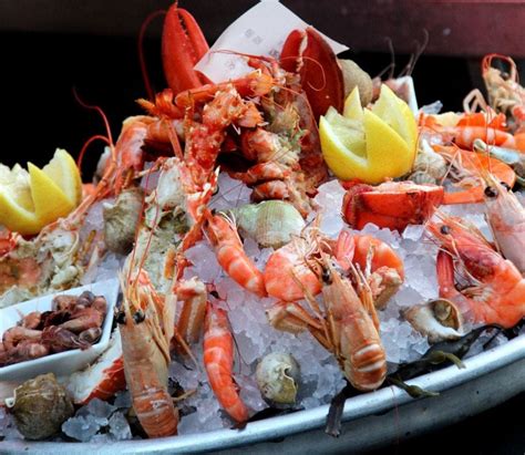 Top Spots for Christmas Day Prawns and Fresh Seafood …