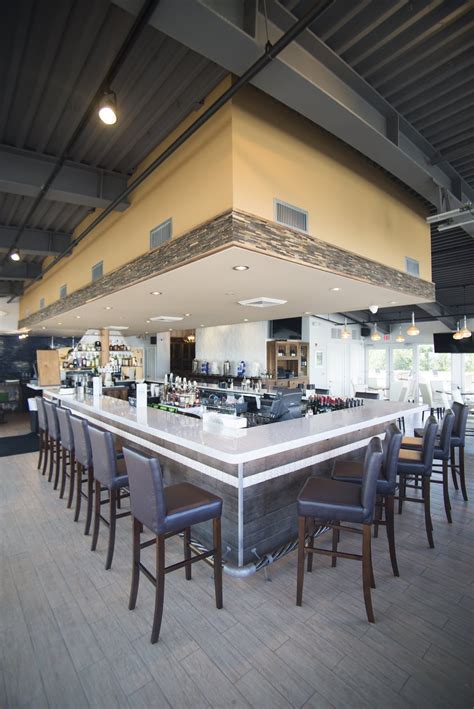 Top deck bar. Enjoy the best views of the Savannah River and the cargo ships coming to port from this bar on the rooftop of the Cotton Sail Hotel. During the daytime Top Deck is quite low-key, but it gets ... 